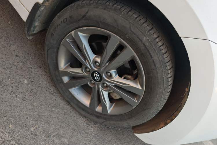 Used Hyundai Elantra (6th Generation / Lingdong) 2016 1.6L Manual ZhiXuan·Youth Edition
