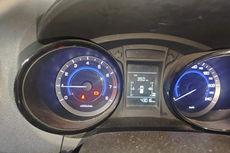 Used CHANGAN CS15 2016 1.5L Manual Fashion Edition Instrument Cluster