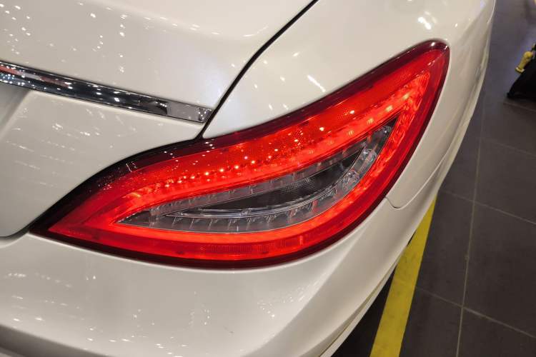 Used Mercedes-Benz CLS 2012 CLS 300 CGI Right Rear Taillight