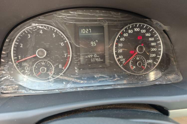 Used Volkswagen Touran 2011 1.4T Manual Zhiya Edition 5 Seats