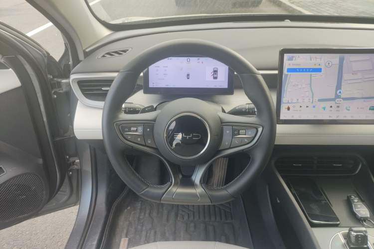 Used BYD Seal 05 DM-i 2025 DM-i Intelligent Drive 120KM Flagship Model Steering Wheel