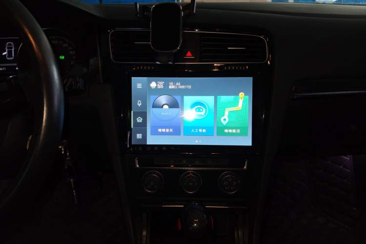 Used Volkswagen Golf 2016 180TSI Automatic Comfort Model
