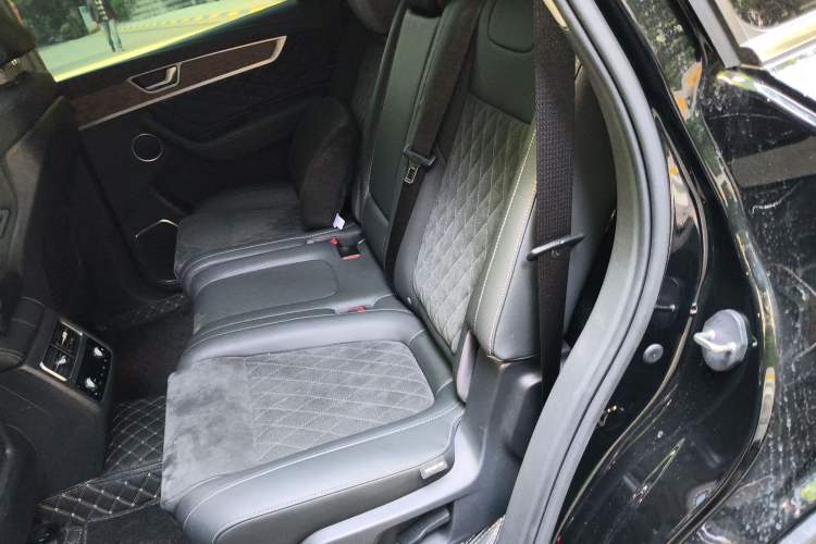 Used Hongqi HS7 2021 2.0T DCT Two-Wheel Drive Smart Connect Flagship Edition