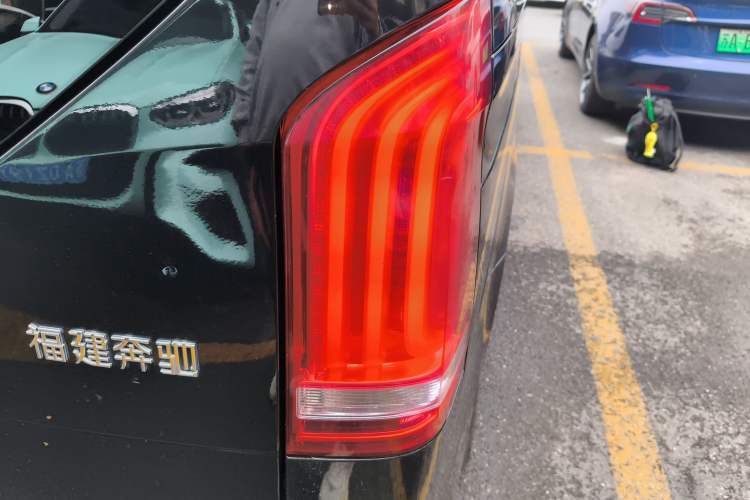 Used Mercedes-Benz V-Class 2022 V 260 L Long Wheelbase Prestige Edition Exterior 3