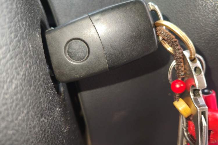 Used Volkswagen Tiguan 2016 280TSI Automatic Two-Wheel-Drive Silk Road Style Edition Vehicle Key