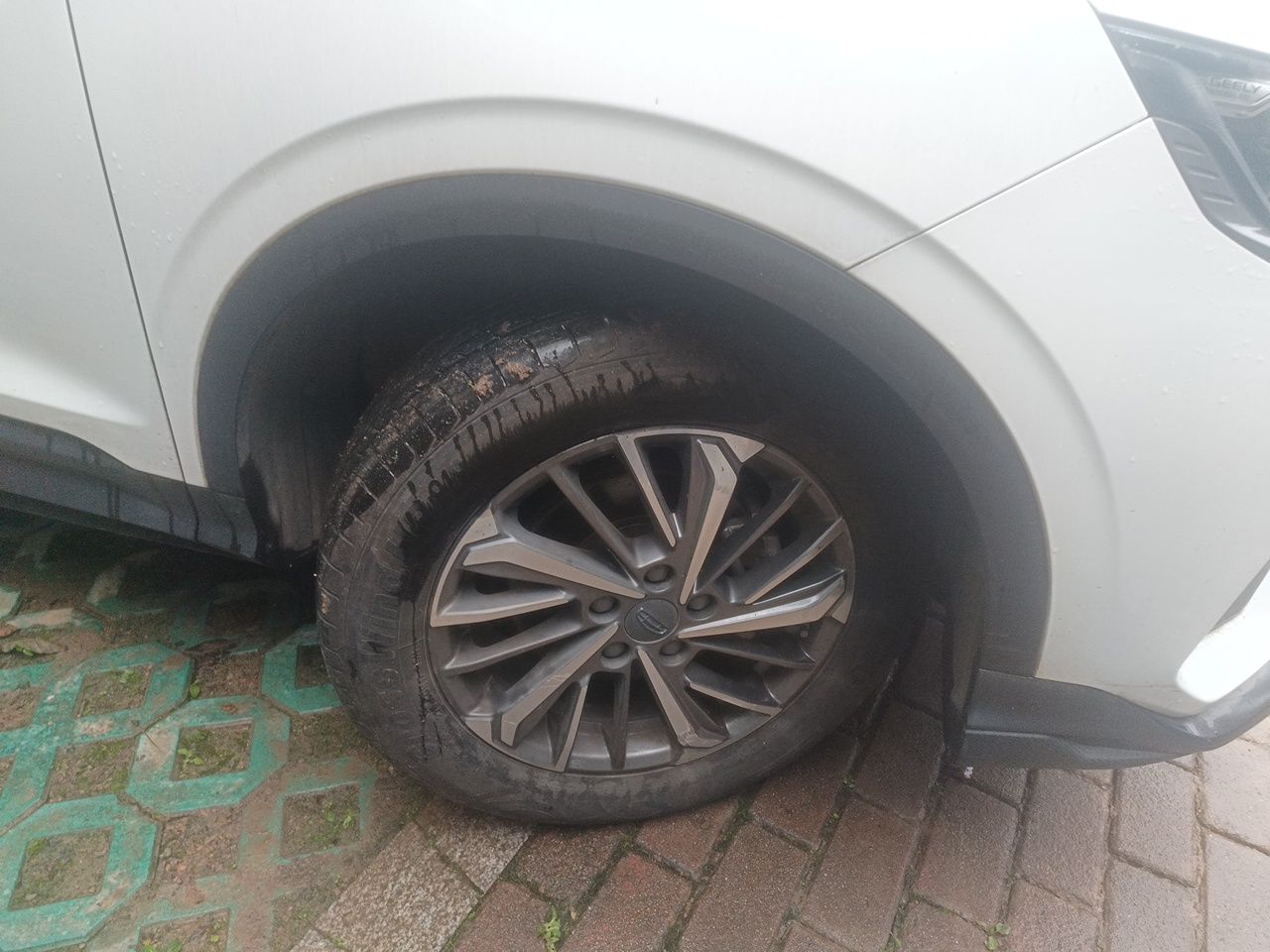 Geely Auto Coolray 2023 1.4T Manual Gold Edition — снимка 8