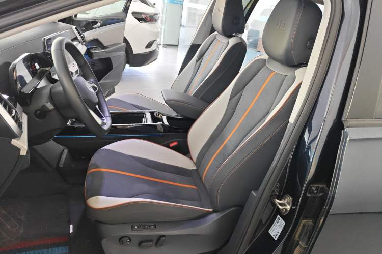 Used Volkswagen ID.6 CROZZ 2022 Long-Range PRO Edition