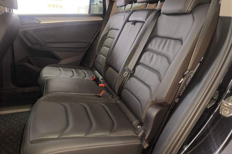 Used Volkswagen Tiguan L 2019 330TSI Automatic Two-Wheel Drive Panoramic Comfort Edition China V Standard
