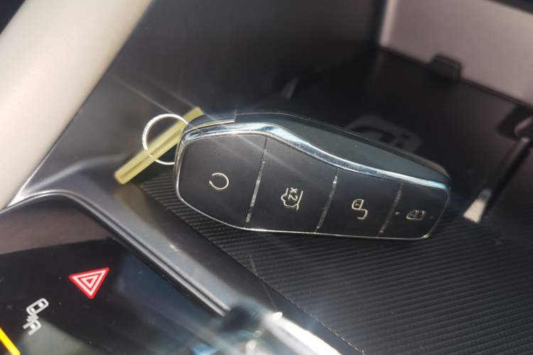 Used BYD Song PLUS New Energy 2024 HONOR Edition DM-i 150km Flagship PLUS
