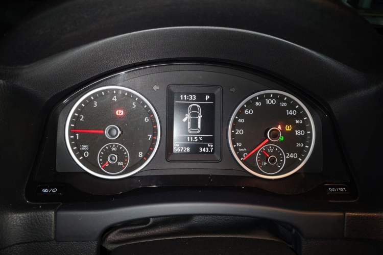 Used Volkswagen Tiguan 2013 1.8TSI Automatic All-Wheel-Drive Comfort Edition Instrument Cluster