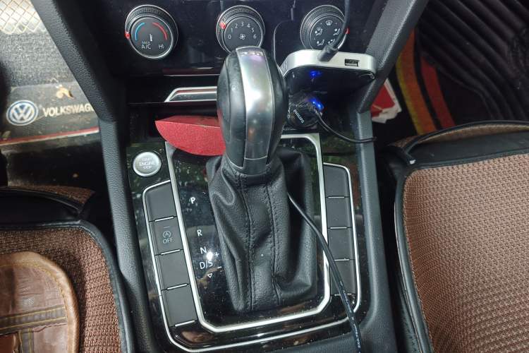 Used Volkswagen Magotan 2018 330TSI DSG Advanced Model Gear Lever