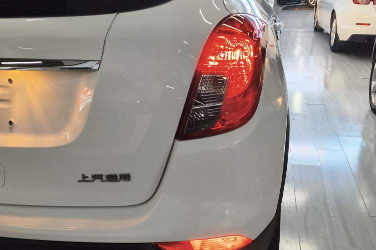 Used Buick Encore 2018 18T Automatic Two-Wheel Drive Urban Leading Model