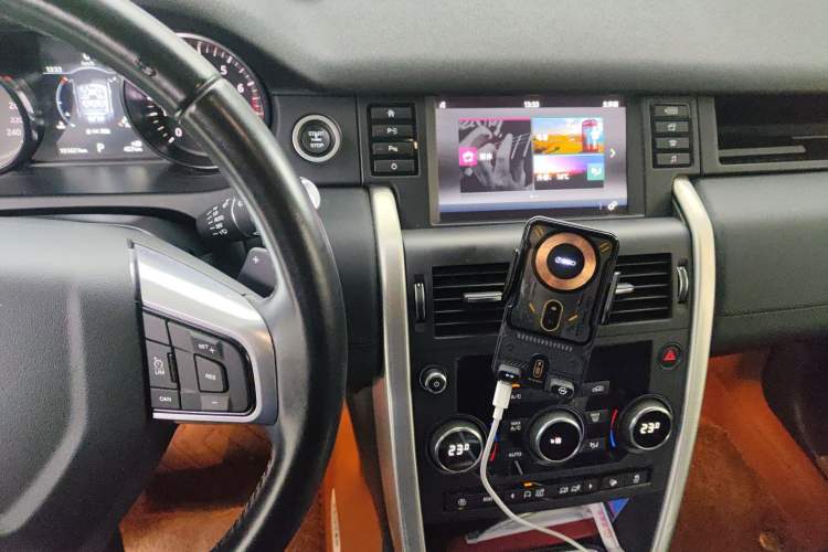 Used Land Rover Discovery Sport 2018 240 PS SE Version