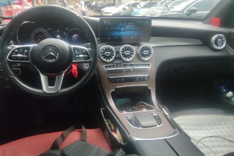 Used Mercedes-Benz GLC 2020 GLC 300 L 4MATIC Dynamic Edition Center Console