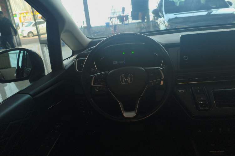 Used Honda Elysion 2022 2.0L eHEV Luxury Edition
