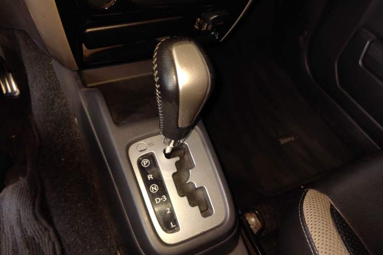 Used Suzuki Jimny 2015 1.3 AT Mode3 Navigation Edition
