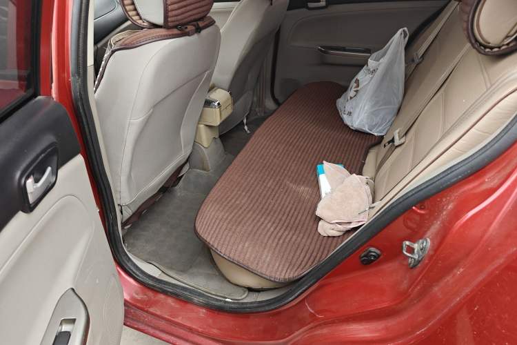 Used CHANGAN Alsvin V3 2012 1.3L Manual Comfort Version China IV Standard Left Rear Seat