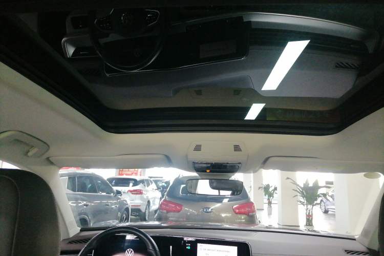 Used Volkswagen Tavendor 2023 380TSI Four-Wheel Drive R-Line Cruise Edition