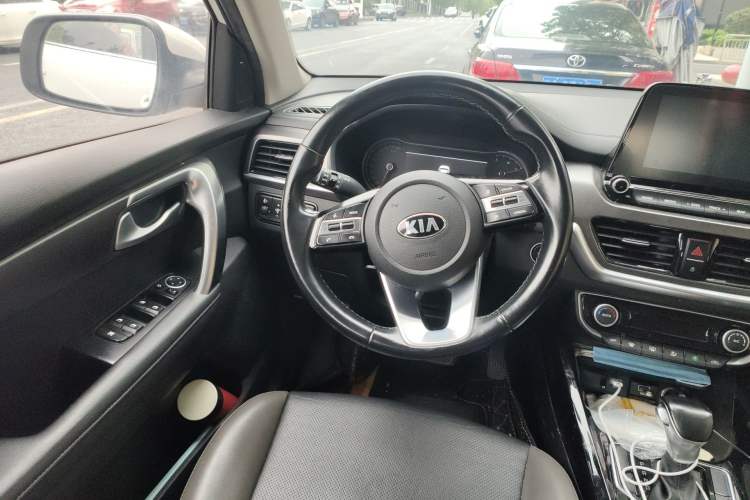 Used Kia Sportage R 2018 2.0L Automatic Smart Luxury Version China V Standard
