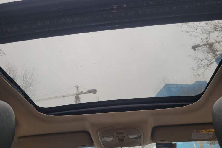 Used Suzuki S-Cross 2014 1.6L CVT Two-Wheel Drive Elite Version Headliner