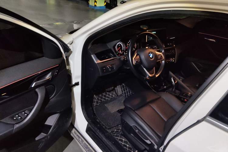 Used BMW X2 2019 sDrive20i M Sport Package China VI Emission Standard Driver Seat
