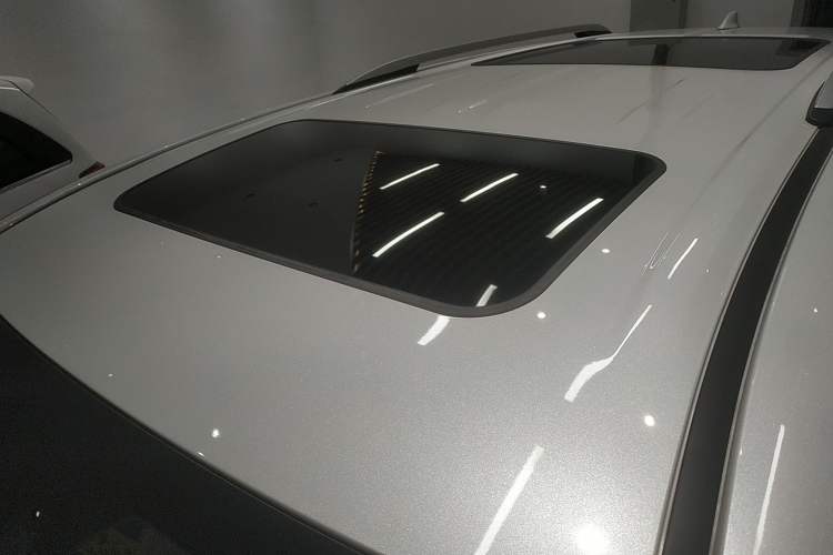 Used Toyota Granvia 2023 2.5L Hybrid Prestige PLUS Edition