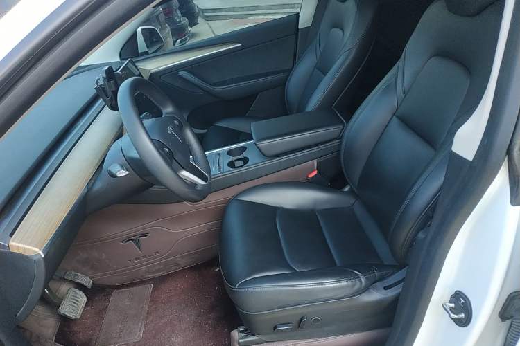 Used Tesla Model Y 2021 Standard Range Rear-Wheel Drive Version
