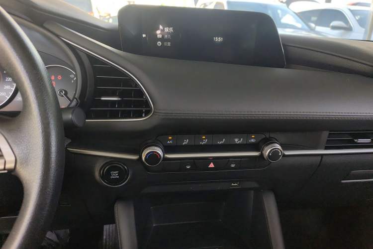 Used Mazda 3 Axela 2020 1.5L Automatic Zhiyue Sunroof Version Audio And AC Panel