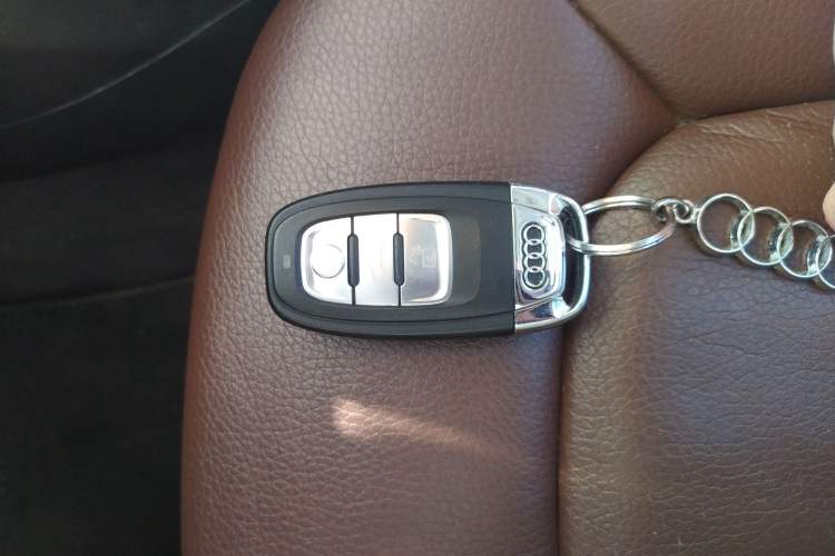 Used Audi A4L 2016 35 TFSI Collector's Edition Automatic Standard Model
