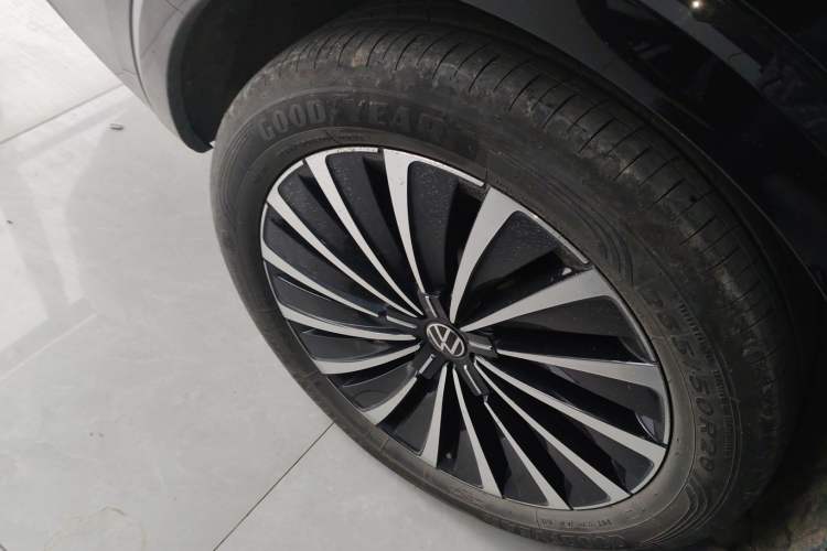 Used Volkswagen Viloran 2023 Facelift 380TSI Flagship Edition
