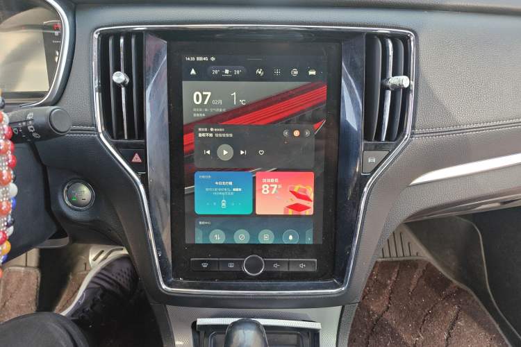 Used Roewe RX5 2018 20T Two-Wheel Drive Automatic Internet Smart Luxury Edition
