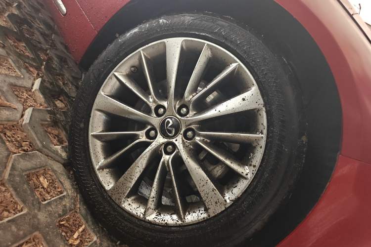 Used Infiniti Q50L 2018 2.0T Enjoyment Version China VI Standard
