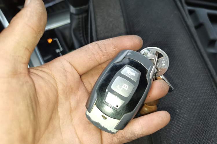 Used BYD Song 2016 Gaishi Edition 1.5TID Automatic Luxury Model Vehicle Key