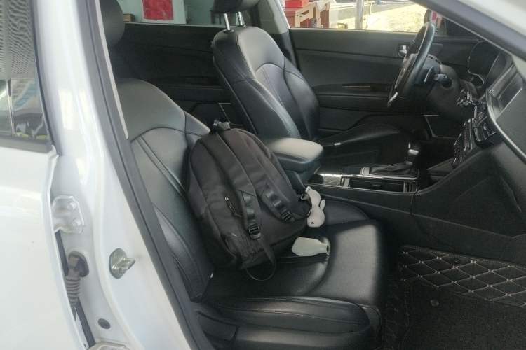 Used Kia K5 2016 1.6T Automatic LUX
