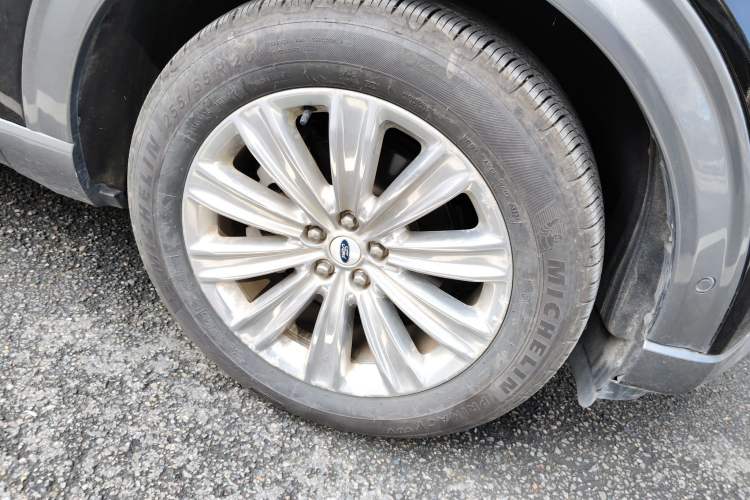 Used Ford Explorer 2020 EcoBoost 285 4x4 Titanium Edition 7-Seater
