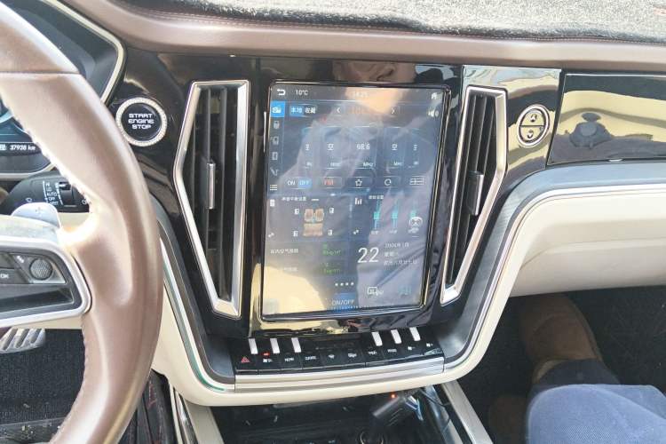 Used Zotye T700 2017 1.8T Dual-Clutch Prestige Model