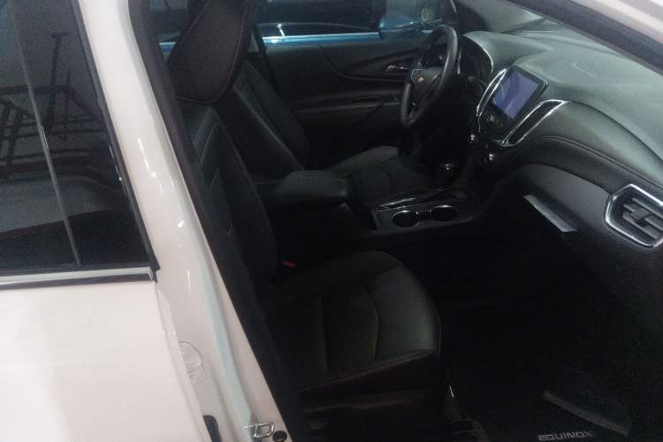 Used Chevrolet Equinox 2019 535T Automatic YuJie Edition China VI Right Front Seat