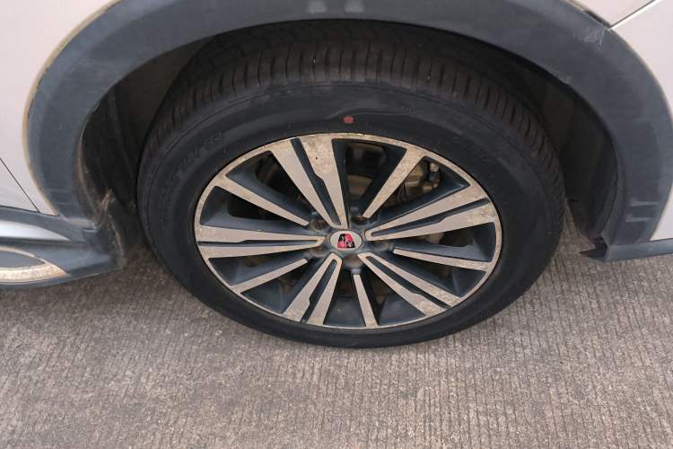 Used Roewe RX5 New Energy 2017 eRX5 50T Hybrid Connected Prestige Flagship Edition
