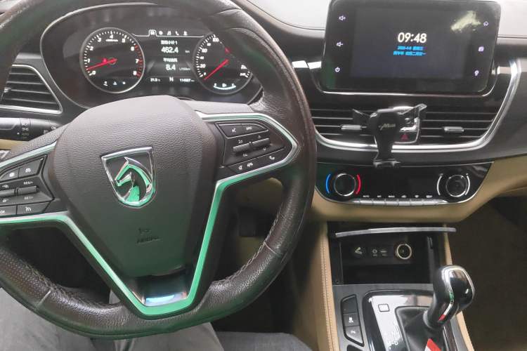 Used Baojun 730 2017 1.8L iAMT Prestige Version 7 Seats