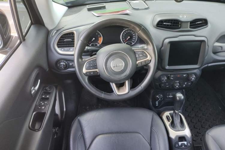 Used Jeep Renegade 2018 Connected Large Screen Version 180TS Automatic Four-Wheel Drive All-Terrain Version