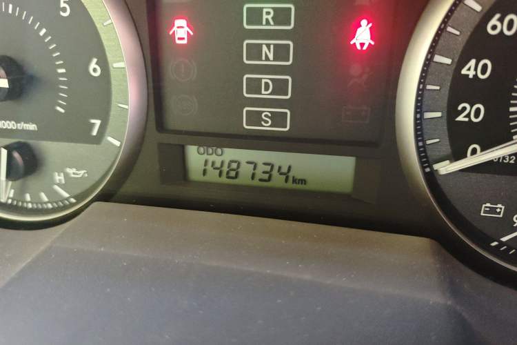 Used Toyota Land Cruiser 2018 4.0 Iron-Wheel Refrigerator Basic Version with No Electric Base Middle East Market