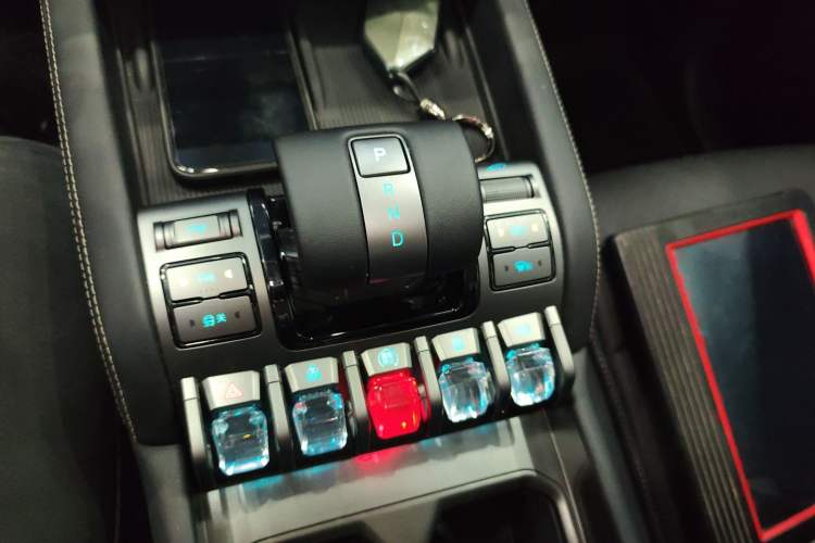 Used Formula Leopard Titanium 3 2025 501 km All-Wheel Drive Intelligent Driving Max Edition