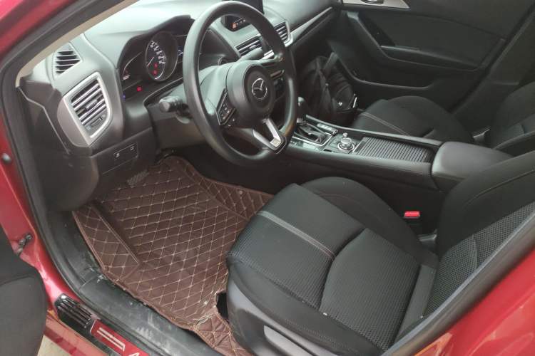 Used Mazda Mazda 3 Axela 2017 Sedan 1.5L Automatic Luxury Model Emission Standard China V
