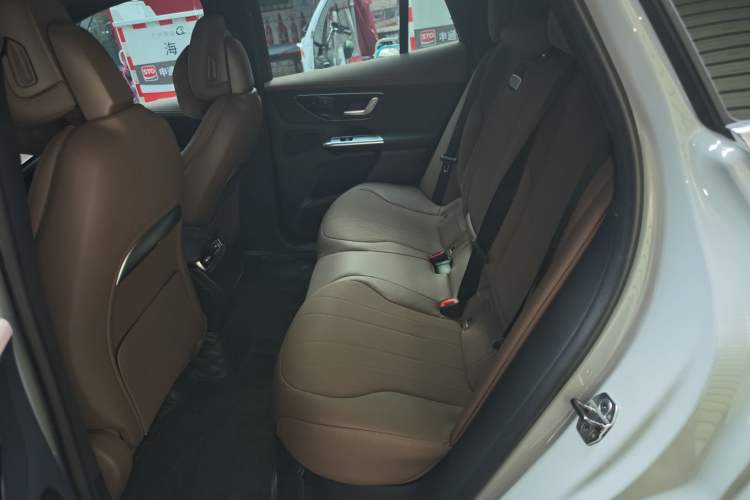 Used Mercedes-Benz EQE SUV 2023 350 4MATIC Pioneer Edition Left Rear Seat