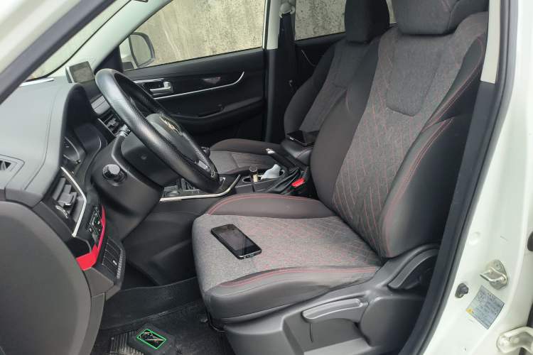 Used FORTHING T5 2020 1.6L Manual Comfort Model China VI Standard Left Front Seat