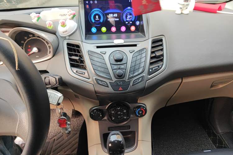 Used Ford Fiesta 2011 Hatchback 1.5L Automatic Fashion Edition
