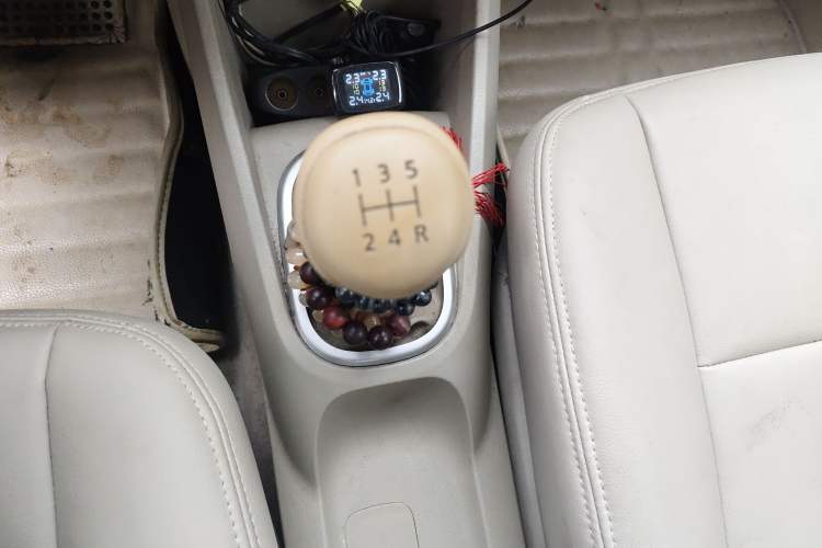 Used Venucia D50 2013 1.6L Manual Fashion Edition
