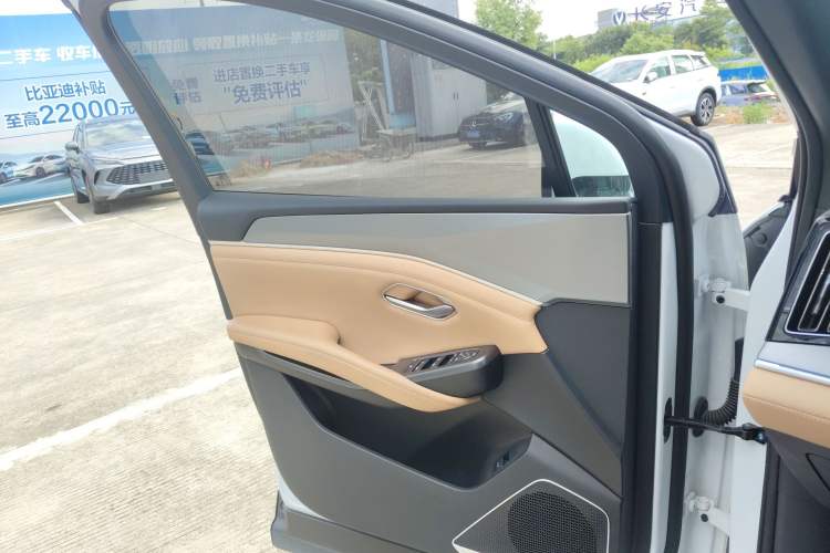 Used BYD Song L DM-i 2024 112 km Beyond Edition