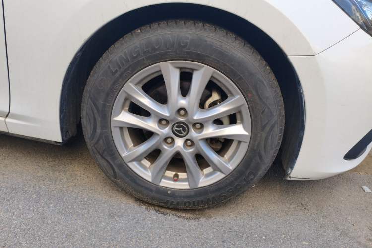 Used Mazda 3 Axela 2014 Sedan 1.5L Manual Comfort Model Right Front Wheel Hub