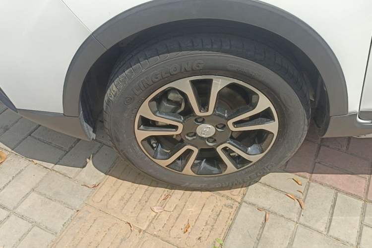 Used Geely Auto Vision X3 2017 1.5L Automatic Elite Model Left Front Wheel Hub